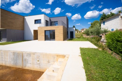 Poreč, Umgebung, Moderne Doppelhaushälfte mit Pool, 10 km vom Meer