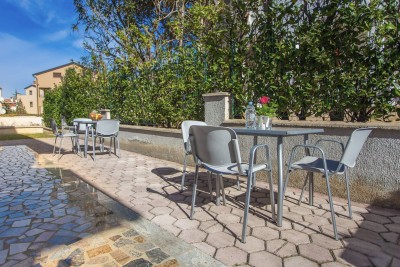 Poreč, Luxuriöse Lage, Apartmenthaus 750 m vom Meer