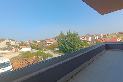 Poreč, Luksusowy apartament z tarasem na dachu i widokiem na morze, 2 km od morza