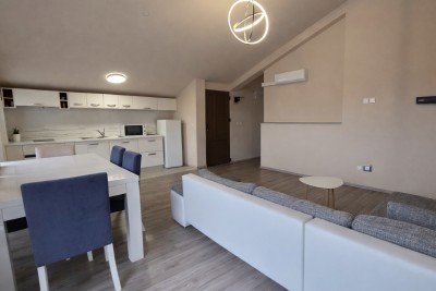 Poreč, Funtana, Prostrani stan s dvije spavaće sobe, 400 m od mora