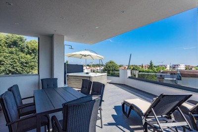 Poreč, Surroundings, Luxury Apartment on the 1st Floor with Jacuzzi and Sauna