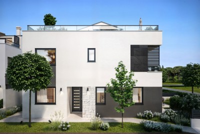 Poreč, Hiša v vrsti na atraktivni lokaciji 2 km od morja