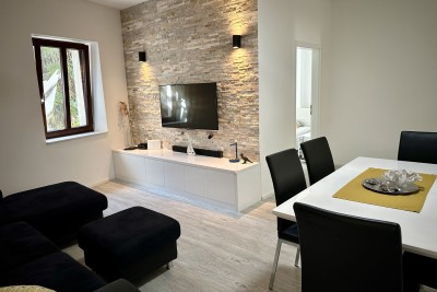 Poreč, centro, Appartamento di lusso al 1° piano nel centro storico, a 40 m dal mare