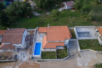 Poreč, dintorni, Casa con piscina e vista mare, 10 km dal mare