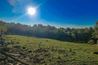 Poreč, okolica, Građevinsko zemljišče na robu naselja