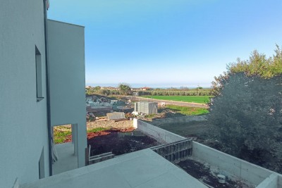 Poreč, Surroundings, Two-Story Apartment with Three Bedrooms and Sea View