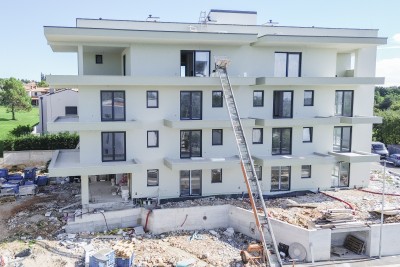 Poreč, okolica, Stan z 3 sypialniami na pierwszym piętrze, 1500 m od morza