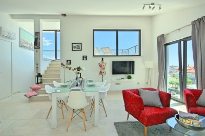 Penthouse – velika terasa i prekrasan pogled!