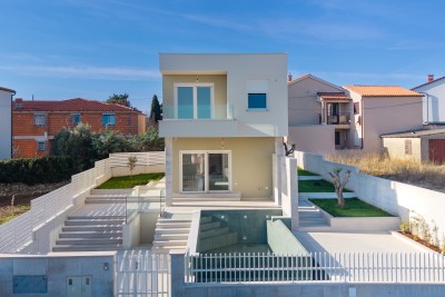 Pula, dintorni, Moderna villa indipendente in ottima posizione, 2 km dal mare