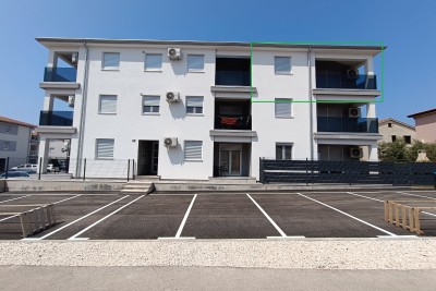 Poreč, okolica, Stan na 2. nadstropju s 2 spalnice, 7 km od morja