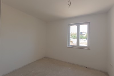 Poreč, Umgebung, Luxuriöse Wohnung im 2. Stock eines Neubaus, 1300 m vom Meer entfernt