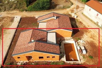 Moderna novogradnja s privatnim bazenom u blizini Poreča