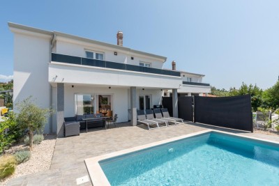 Poreč and Surroundings - AGENCY EXCLUSIVE - Modern Duplex House with Sea View, 4 km from the Sea