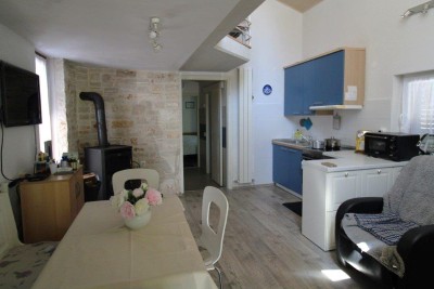 Istria, Parenzo 2 km – Casa indipendente con appartamento aggiuntivo immersa nel verde vicino a Parenzo!