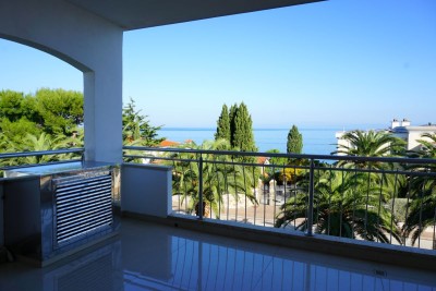 Umag, Crveni Vrh, Luksuzno prostrani stan s dvije spavaće sobe u Skiper Resortu, 50 m od mora