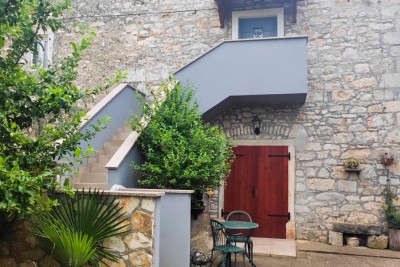 Poreč, Umgebung, Steinhaus mit großem Grundstück und Meerblick, 5 km vom Meer entfernt