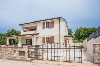 Poreč, dintorni, Casa con piscina e vista mare, 10 km dal mare